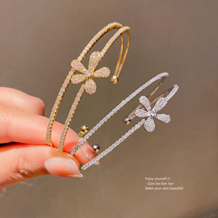Elegant Zircon Flower Double Layer Bracelet With Cubic Alloy For Fashion Casual Wear
