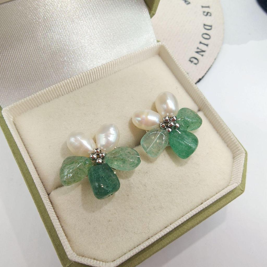 Baroque Pearl Five-Petal Flower Earrings - S925 Silver, Original Retro Design, Versatile Celebrity Style