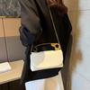 Simple and fashionable shoulder bag for women 2025 summer new simple casual fashion small square bag retro messenger bag for women