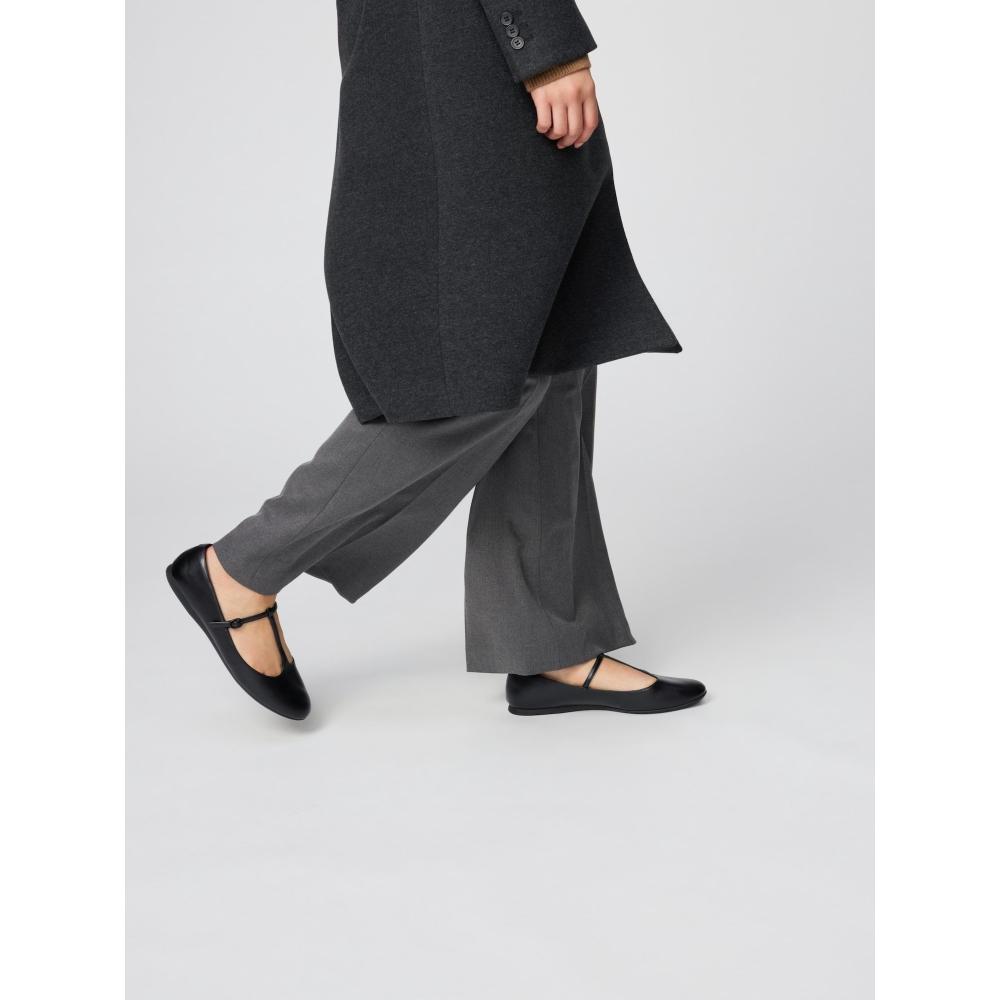 Uniqlo T sTrap balleT Shoes