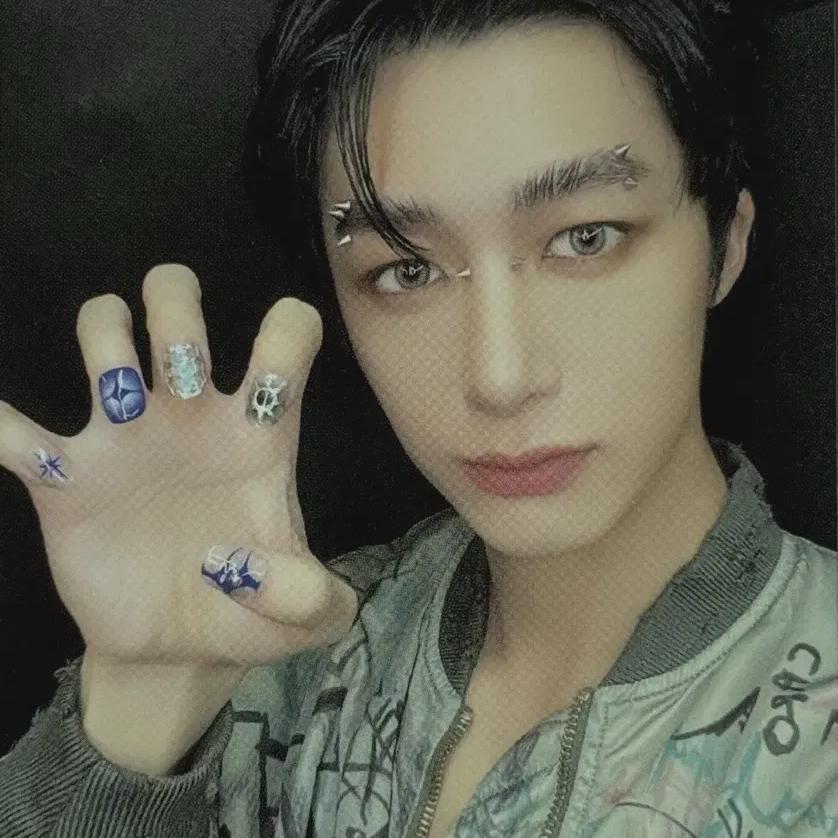 

Monsta X Dwiw Photocard