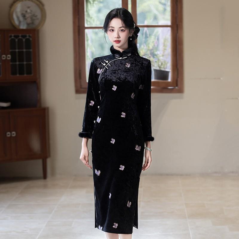 Womens Winter Velvet Embroidered Cheongsam Dress Long Sleeve Stand Collar Retro Style Thick Lined Qipao Medium