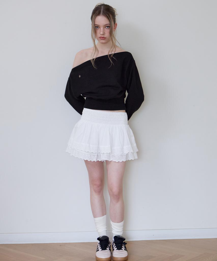 Rosefranz Crop Off Shoulder Sweatshirt [Black]