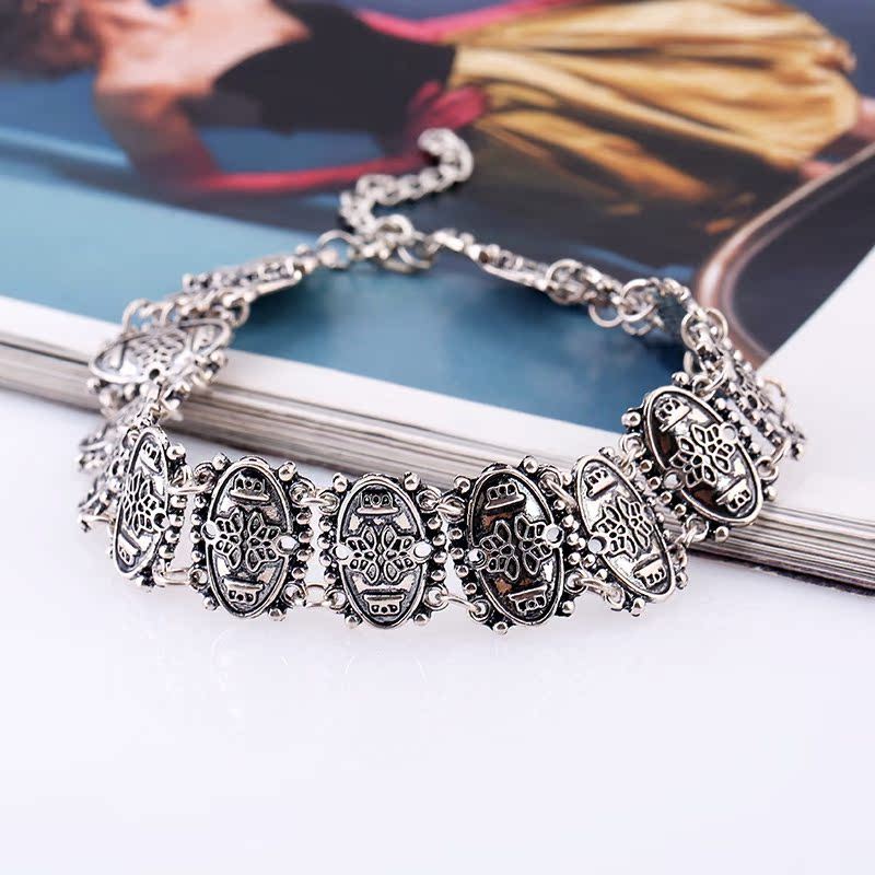 Vintage European Alloy Short Necklace With Geometric Design For Men And Women