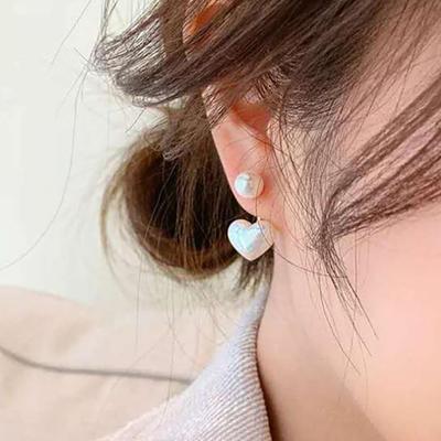 Women Earrings Pearl Love Heart Earrings Creative Retro Inlaid Pearls Ear Stud For Girls Holiday Gifts