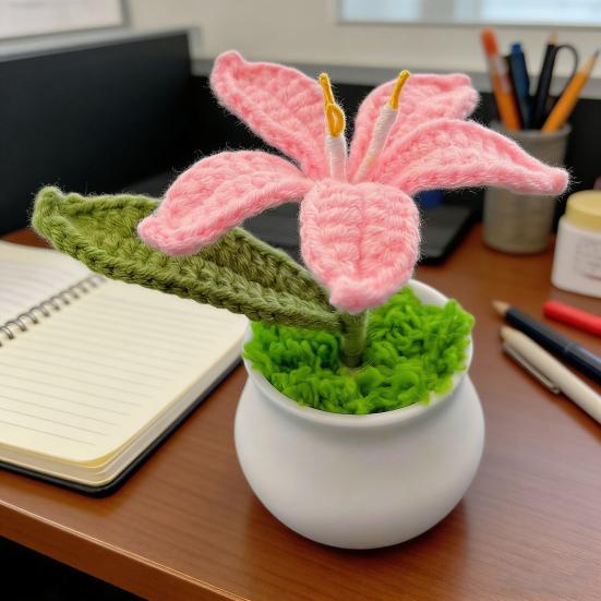 Tığ İşi Saksı Bitkileri Yapay Örgü Zambak Çiçeği Saksısıyla Birlikte El Yapımı Çiçek Hediyesi Anneye Öğretmene Kadın Arkadaşlara Doğum Günü Yıldönümü