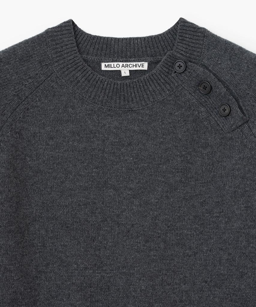 MILLO ARCHIVE Slanted Henley Neck Knit [Charcoal Gray]