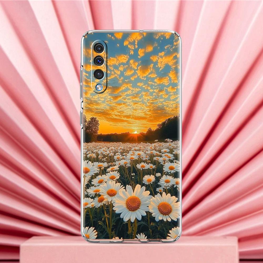 Phone Case For Samsung A56 A36 A26 A24 A16 A14 A12 A32 A50 A70 A22 A40 A34 A54 A42 A52 5G A04s A06 Cover Soft Pale Little Flower