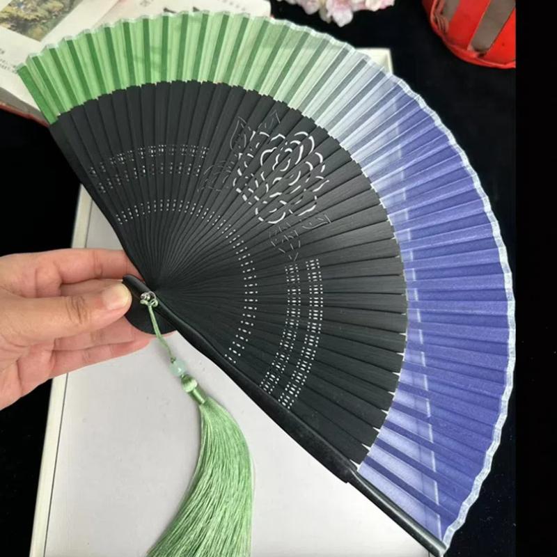 

Веер для танцев в древнем стиле, веер в китайском стиле для ханьфу и ципао, зеленый ручной складной веер, летний маленький односторонний веер с бамбуковыми спицами, портативный веер