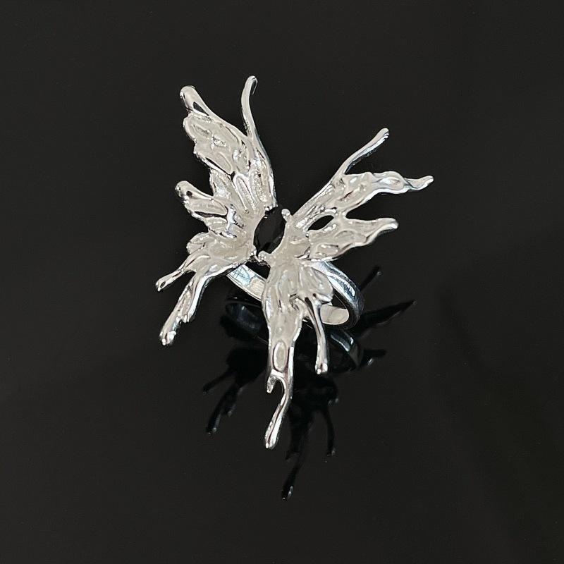 Sweet Butterfly Adjustable Ring: Women s European American Hip Hop Style Adjustable Open Ring