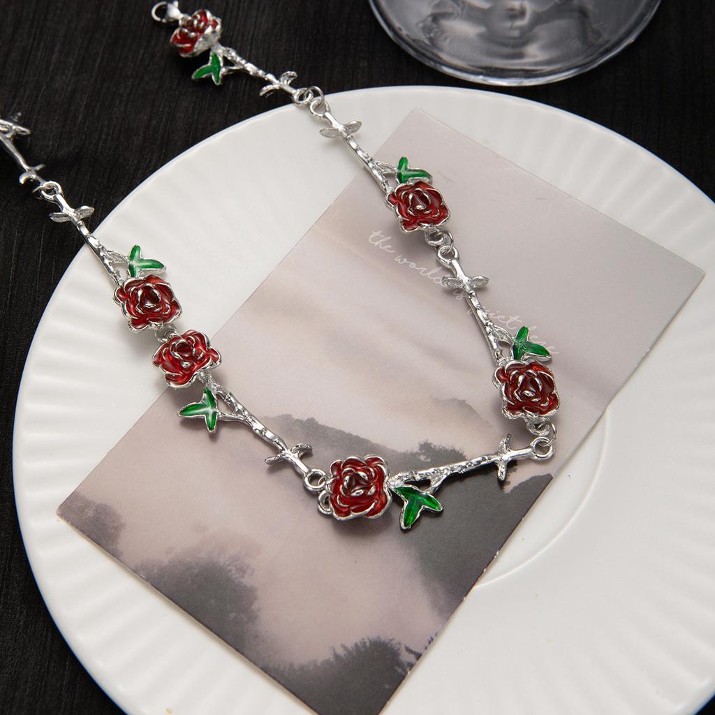 Summer Sweet Mori Style Collarbone Chain Femininity Small Fresh Rose Necklace Elegant Gentle Niche Necklace