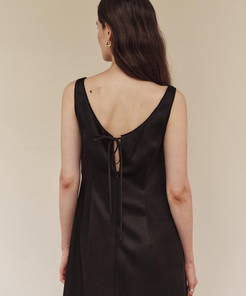 LEUNI Emma Satin Shirred Dress - Black