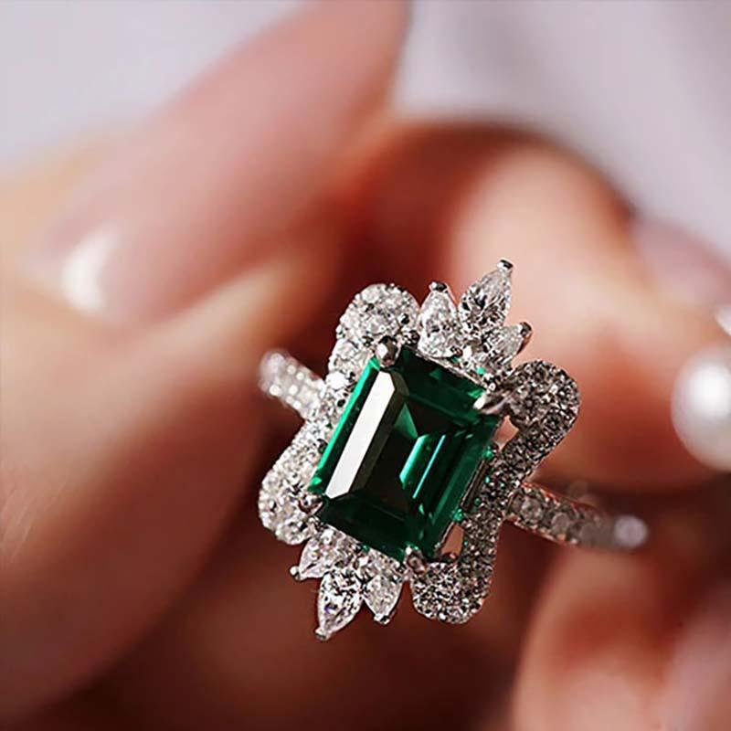 Emerald Square Princess Ring, Stylish Engagement Ring, Crown Floral Jewelry