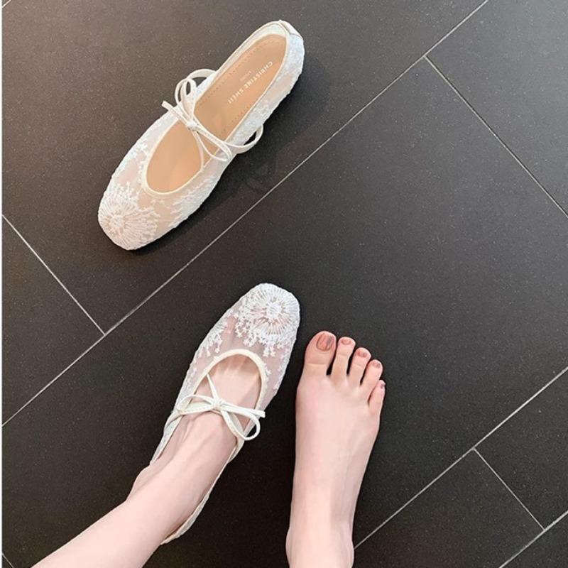 

Балерина с квадратной подошвой, увеличивающей высоту, и туфли-одиночки 40 белый