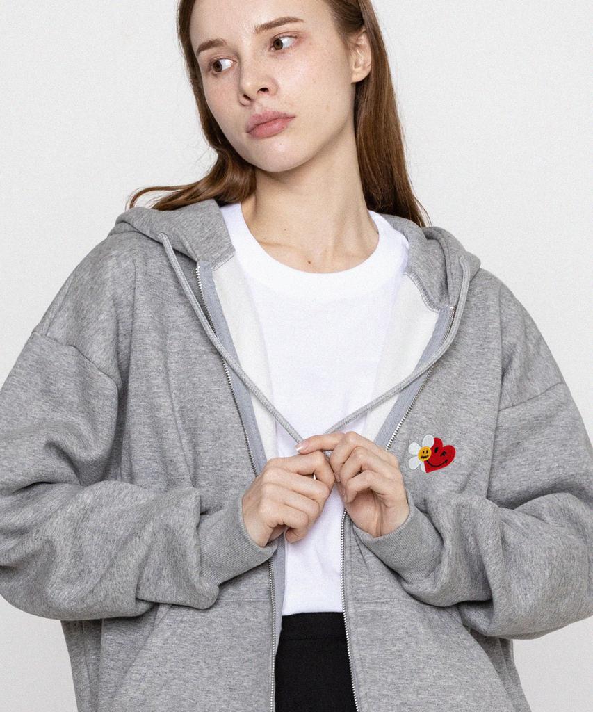 Graver [Unisex] Flower Heart Half Smile Embroidered Zip-Up Hoodie_Gray