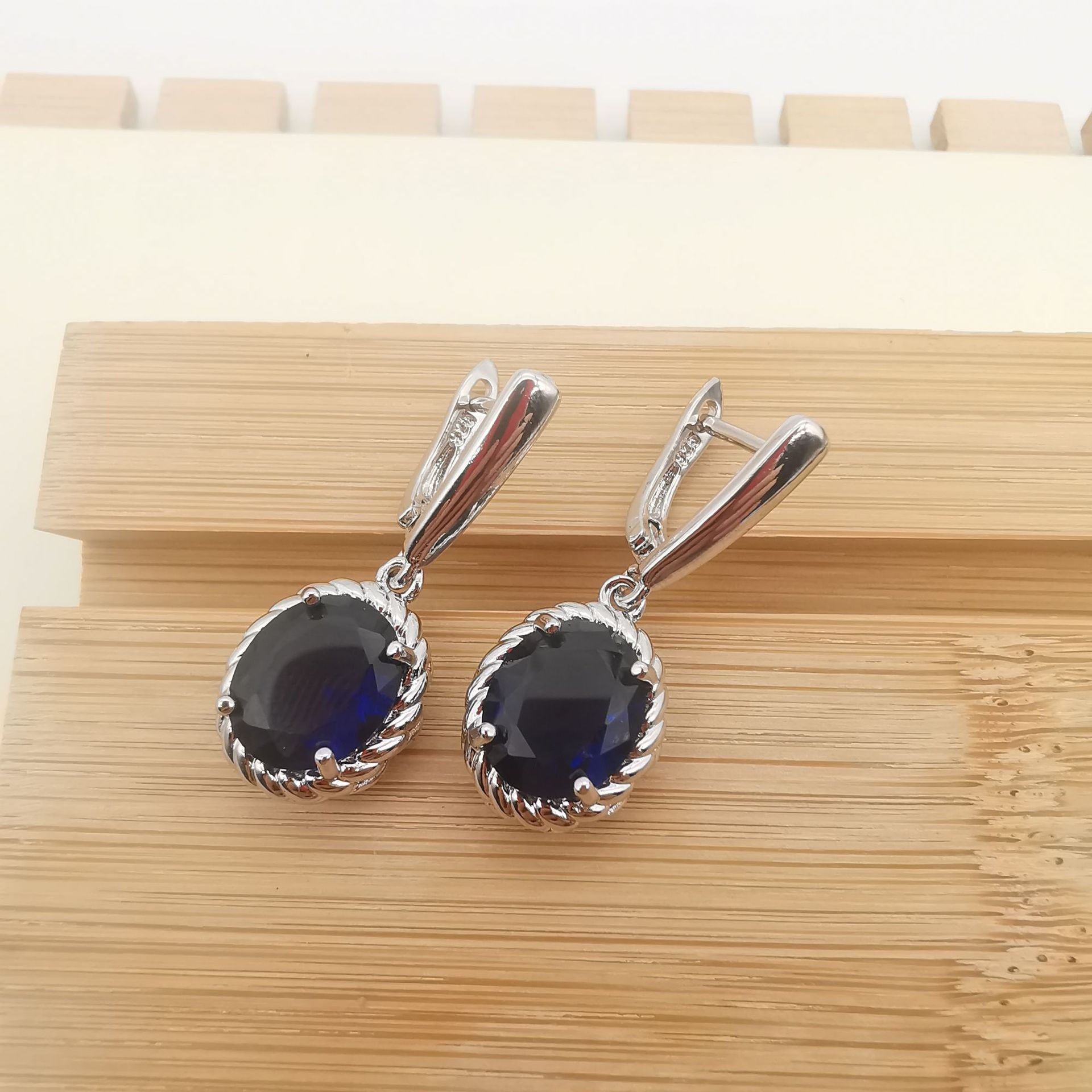 

European and American Style Jewelry Set Four Piece Set Fried Dough Twists Egg Shaped Blue Crystal White Stone Necklace Temperament Earrings