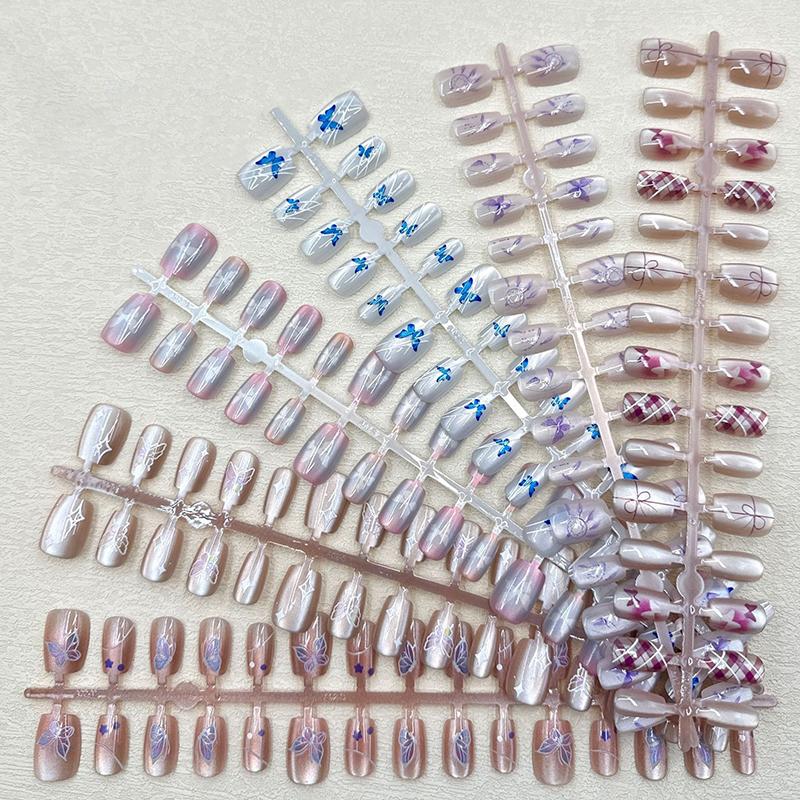 30Pcs Short Square False Nails Cat Paw Petal Design Wearable Fake Nails Simple Artificial Press On Nails Tips Art Decoration