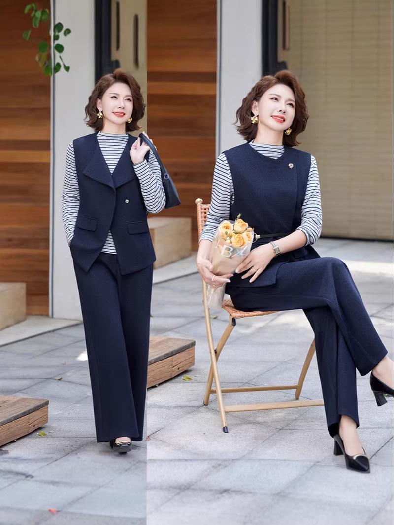

2026 Spring Women s Elegant Casual Suit: Vest, Knitwear, Wide-Leg Pants Three-Piece Set 3XL (suggested 138-150 lbs)