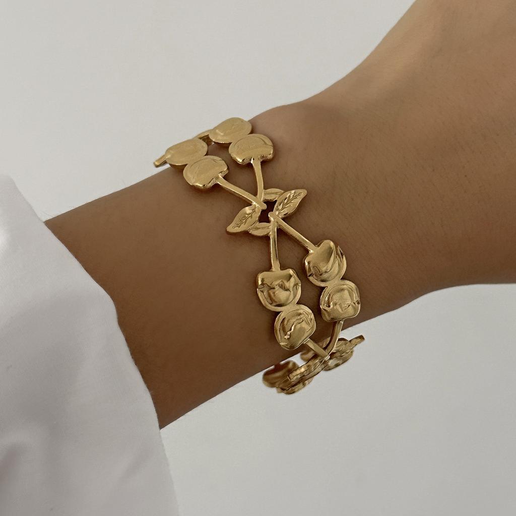 Vintage Stainless Steel Flower Heart Bracelet For Women Gold Color Irregular Geometric Cuff Bangles Bracelets Aesthetic Jewelry
