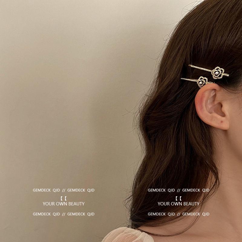 Französische Kamelien-Perlen-Haarspange - Retro Hepburn-Stil