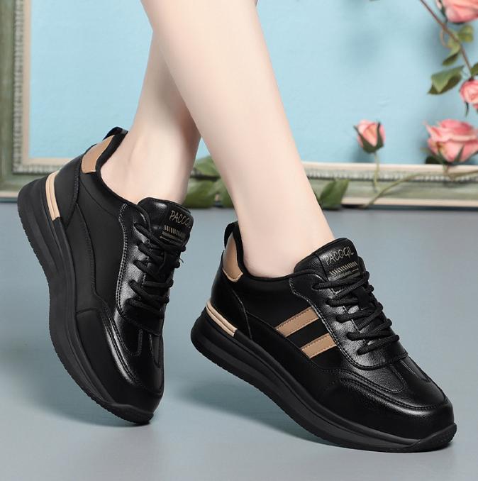 Autumn Winter Fashion Platform Women Mother Shoes Walking Comfortable Soft Leather Causal Running Non-slip Soft Leather Sneakers