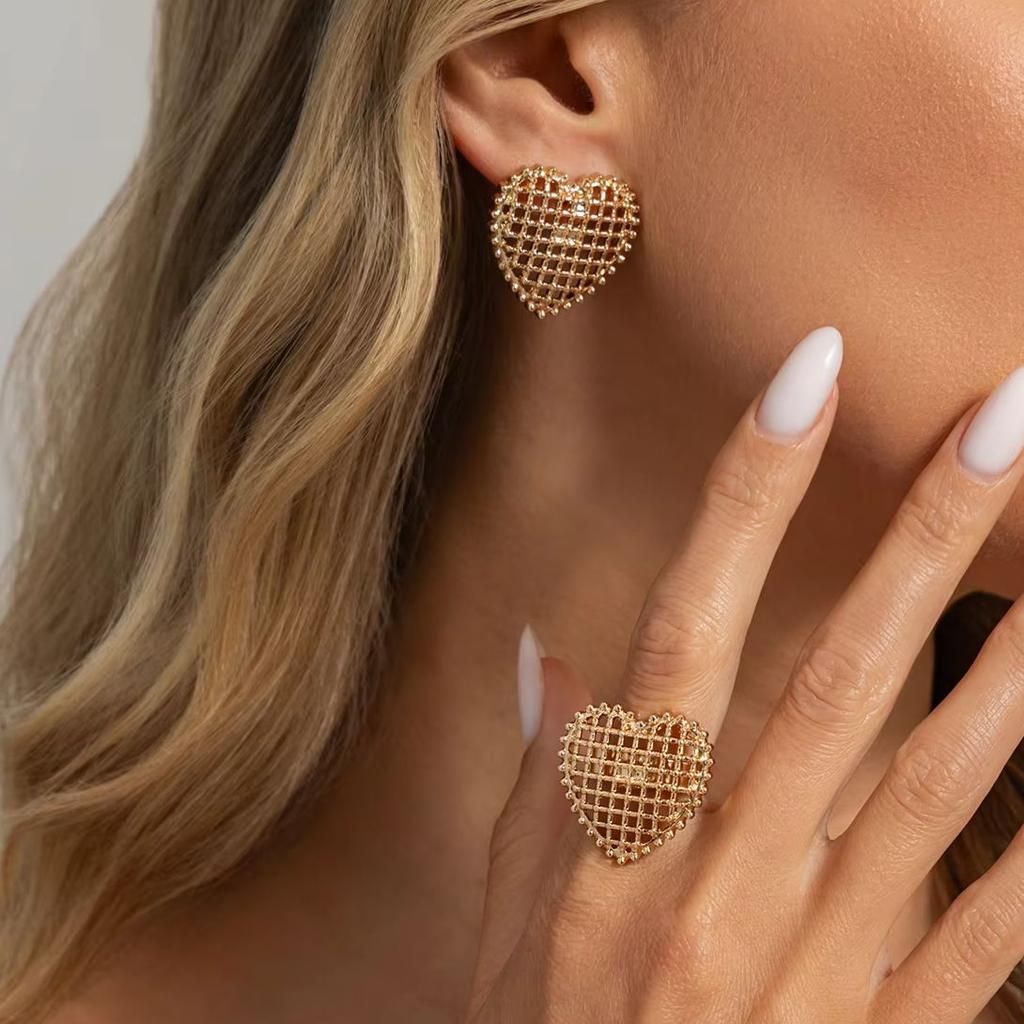 Salircon Vintage Woven Mesh Hollow Out Heart Stud Earrings Rings Set for Women 2026 Fashion Jewelry Wedding Banquet Accessories