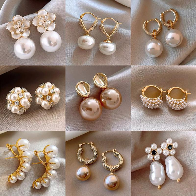 Light Luxury Pearl Stud Earrings Celebrity Temperament Flower Earrings Elegant High-end Earrings