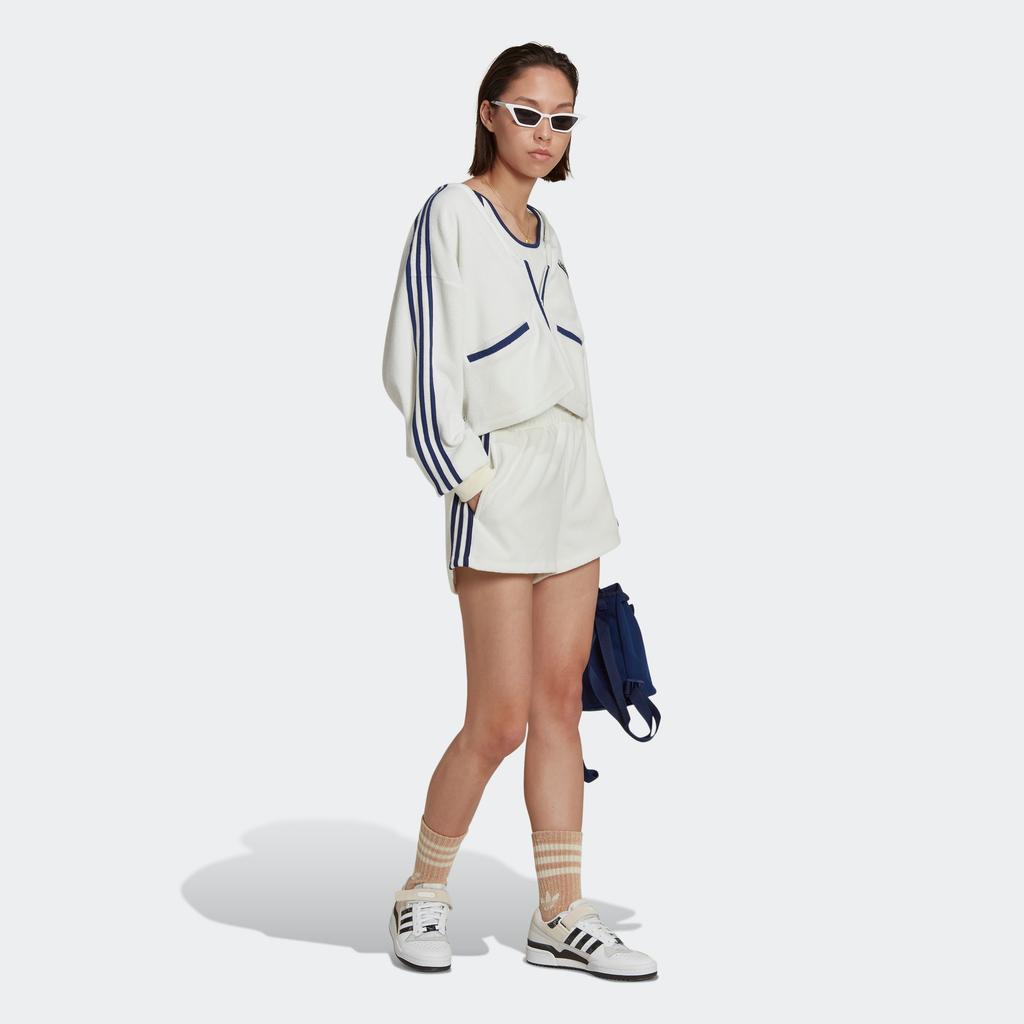 Adidas Originals – Einfarbiger Pullover mit V-Ausschnitt, Reißverschluss, Logo-Stickerei und drei Streifen Damen Oberteile Weiß HL6585