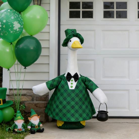 1 Set St. Patrick's Day Porch Goose Outfits Outdoor Garden Lawn Yard Goose Statue Costume Hat Black Carrying Basket Holiday Dress-up Clothing