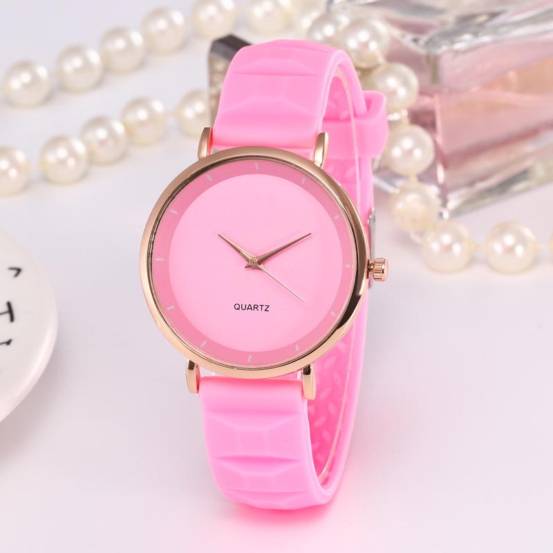 Trendy Silicone Quartz Wristwatch for Couples & Students - Simple Fashion Design for Women
