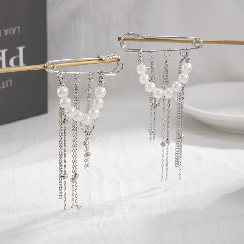 Imitation Pearl Tassel Brooch Detachable Button Clasps Trouser Leg Decorative Brooch Adjustable Jean Fit Tighten Buckle