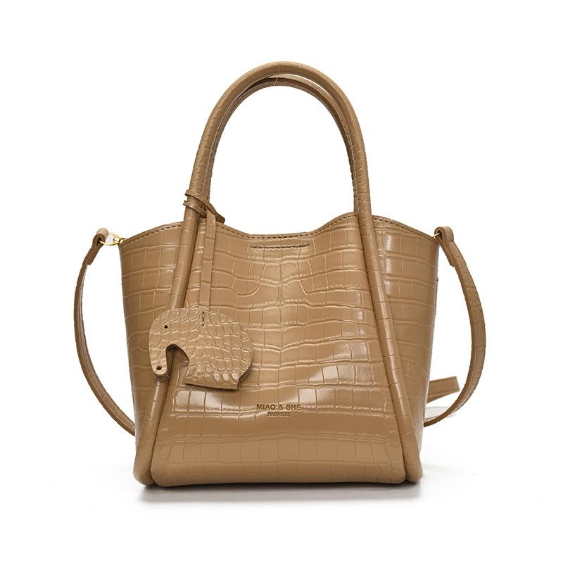 

Сумка большой вместимости Женская новая модная на плечо, мессенджер хаки