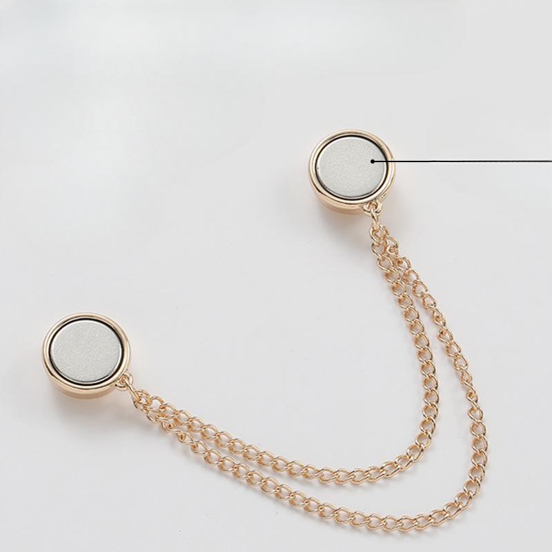 A Detachable Fixing Clip for The Cuffs and Hem of T-shirts with Magnetic Snap Fasteners On The Trouser Leg Chains