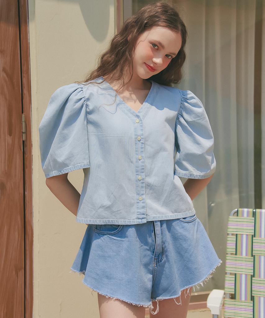 UNKNOWN PLANET Up-236 V-Neck Shirred Sleeve Blouse Light Blue