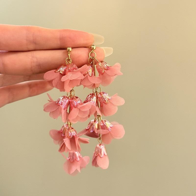 Silver Needle Pink Chiffon Flower Fringed Stud Earrings Small Fresh and Sweet Vacation Style Earrings Light Luxury High-end Earrings Women