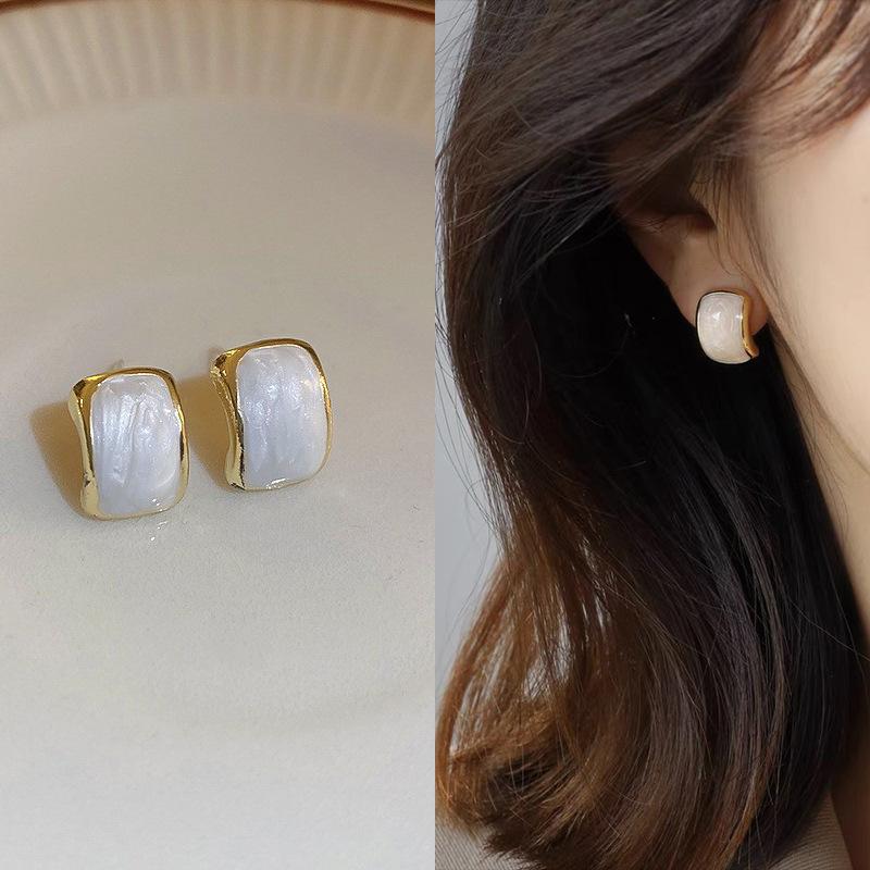 Silver needle pearl zircon earrings women's Korean ins mini stud earrings niche fashion temperament Mori earrings