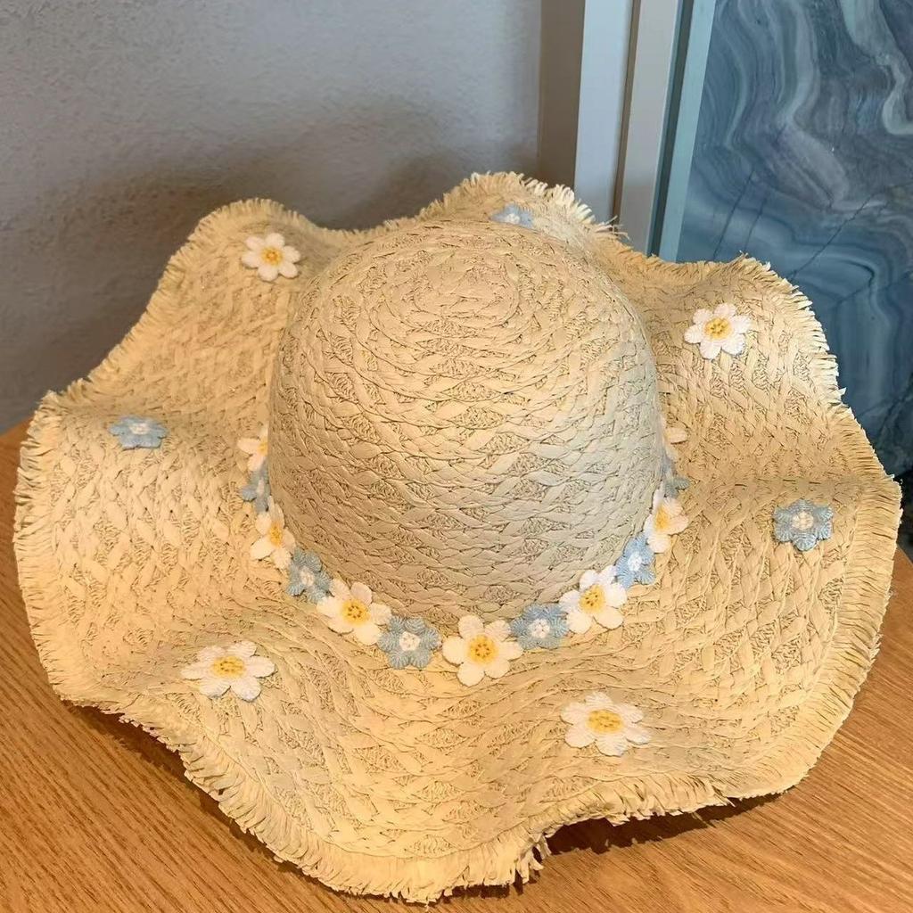 Garland Lafite Straw Hat Hand-woven Chrysanthemum Hat Women's Summer Vacation Versatile Big Eaves Sun Protection Beach Hat