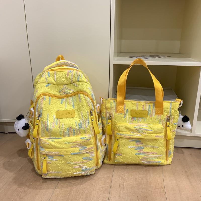 New Large-capacity Backpack, Popular Burden-reducing Schoolbag for Junior High School and High School Students, College Student Women's Travel Bag.