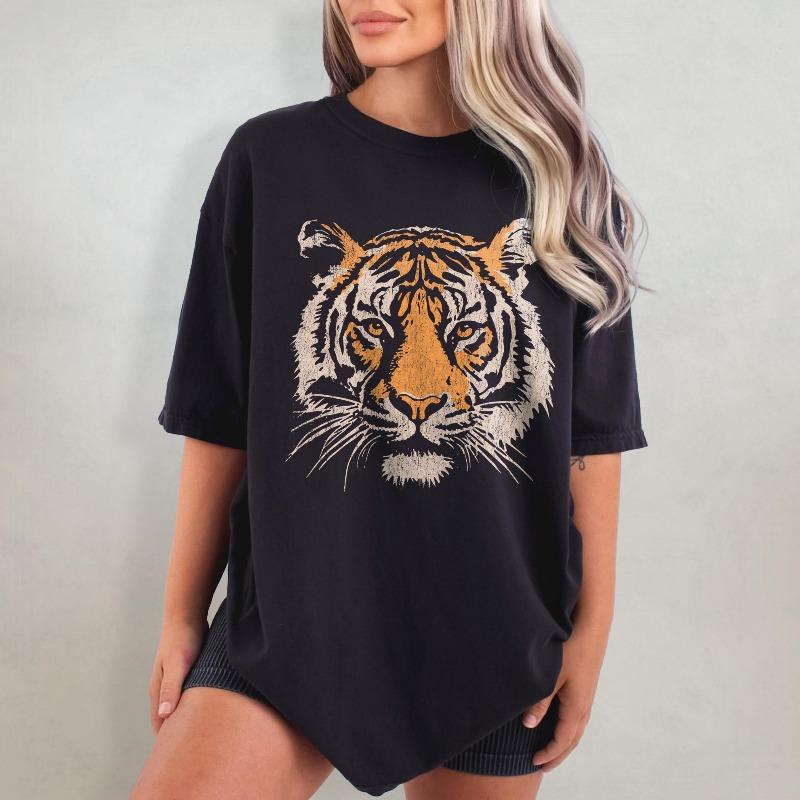 Vintage Tiger Tee Retro Animal Comfort Colors Tshirt 90s Animal Gift For Tiger Lover Jungle Safari Tiger Graphic Tee