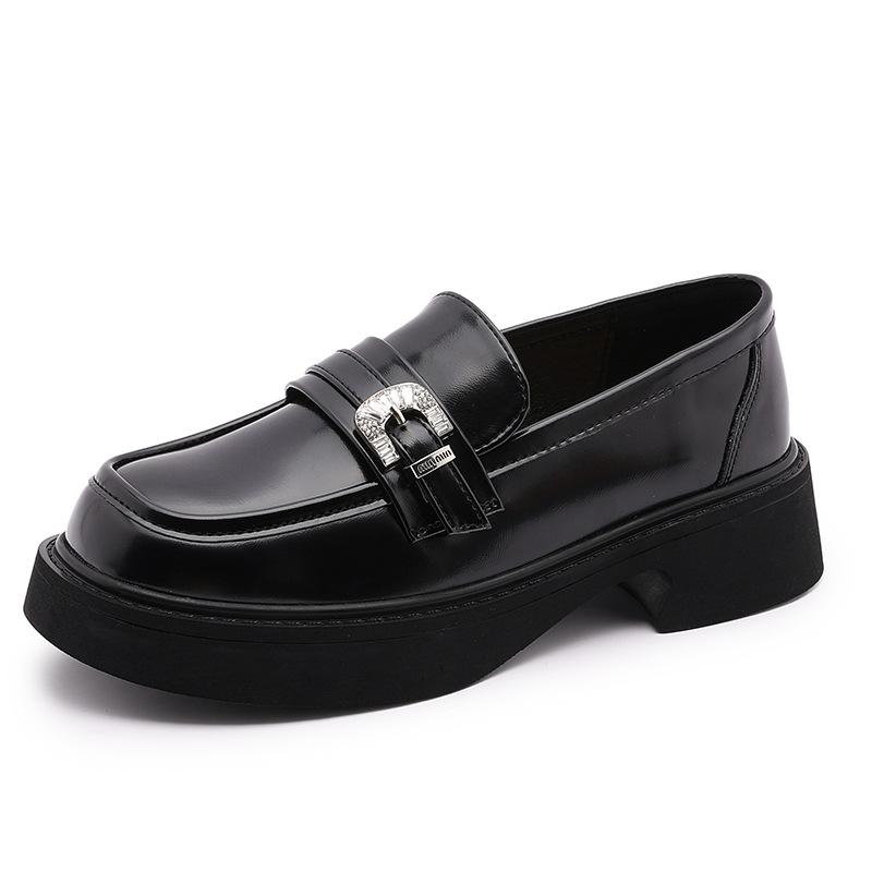 

Leather loafers women s platform 2025 autumn new retro single shoes British style small leather shoes overshoes children 35