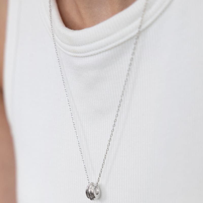 Tatiana (925 Silber) Gebogener Muschelanhänger Lange Halskette NZ2501