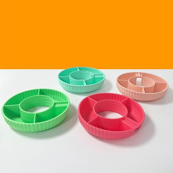 Snack Bowl Silicone Snack Platter for 40 Oz Cups Reusable Snack Tray 4-Compartment Snack Container for Cup Accessories Easy To Clean Serving