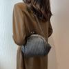 PU Leder Mode Clip Tasche für Frauen Neue Gewebte Kette Tasche Retro Textur Schulter Umhängetasche frauen Tasche Pendeln handtasche