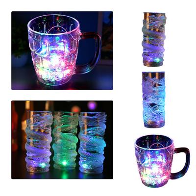 Tazza da Birra Luminosa LED Cambia Colore Tazza Drago Attivata dall'Acqua Illuminata