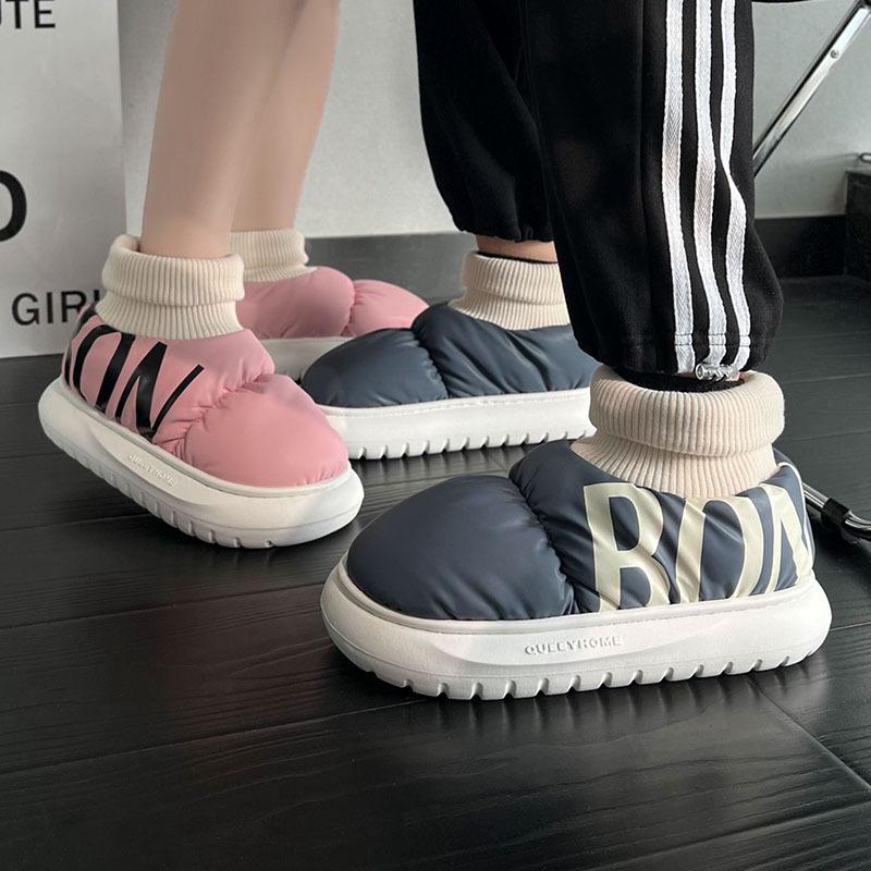 

Мода 2024 года, новые женские и мужские домашние тапочки для пар, зимние теплые хлопковые туфли на платформе, водонепроницаемые нескользящие ботинки для девочек и мальчиков