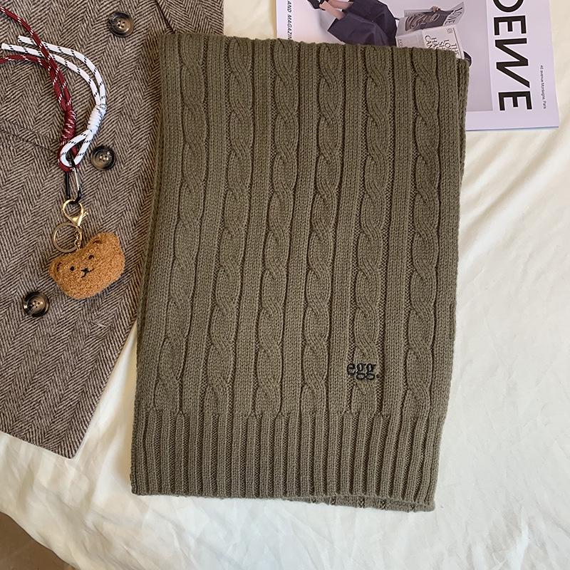 Luochi Wool Blend Embroidered Cable Knit Scarf: Retro Autumn/Winter Style Neck Gaiter for Women & Men