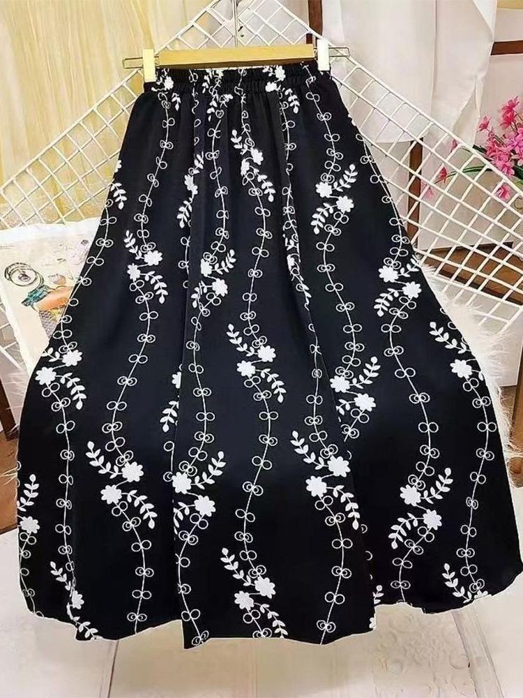 French Floral Plus Size A-line Skirt – Elastic Waist, Versatile, Drapey Forest Style for Spring/Autumn.