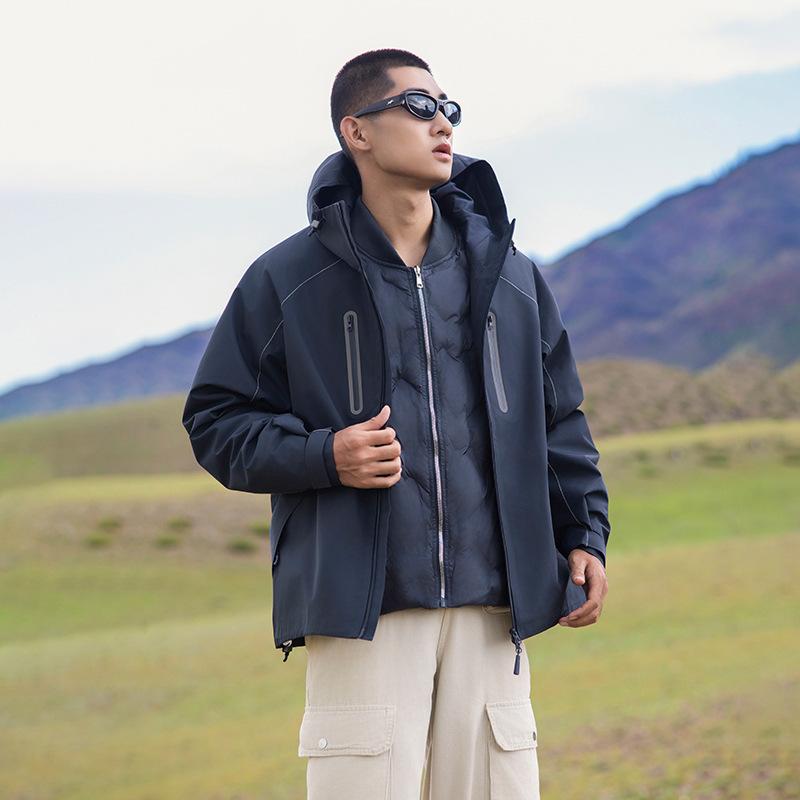Autumn and Winter New Outdoor Three-in-one Removable Cotton Liner Windproof, Waterproof, Warm and Cold Couple Jacket