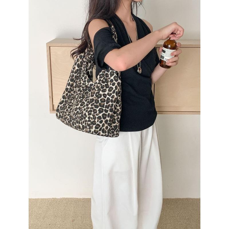 

Modern leopard print bag casual tote canvas bag literary niche versatile student shoulder bag бежевый