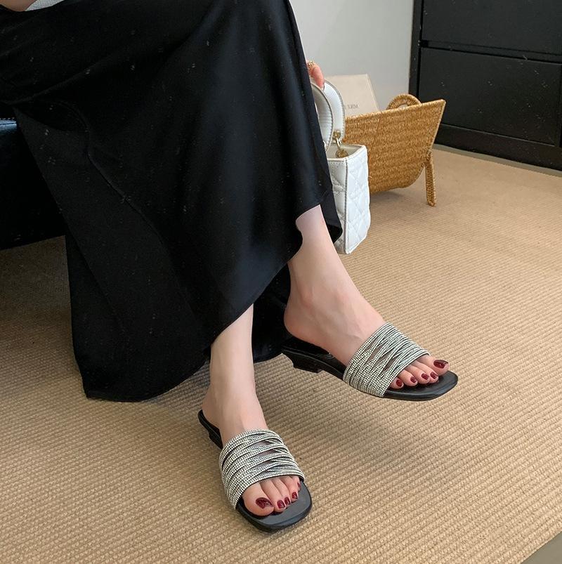 Light luxury thick heel silver rhinestone temperament small cool slippers fairy shoes wear 2025 new summer open-toed sandals